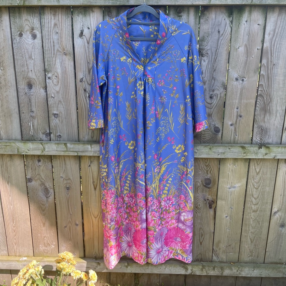 1970s floral kaftan / house dress